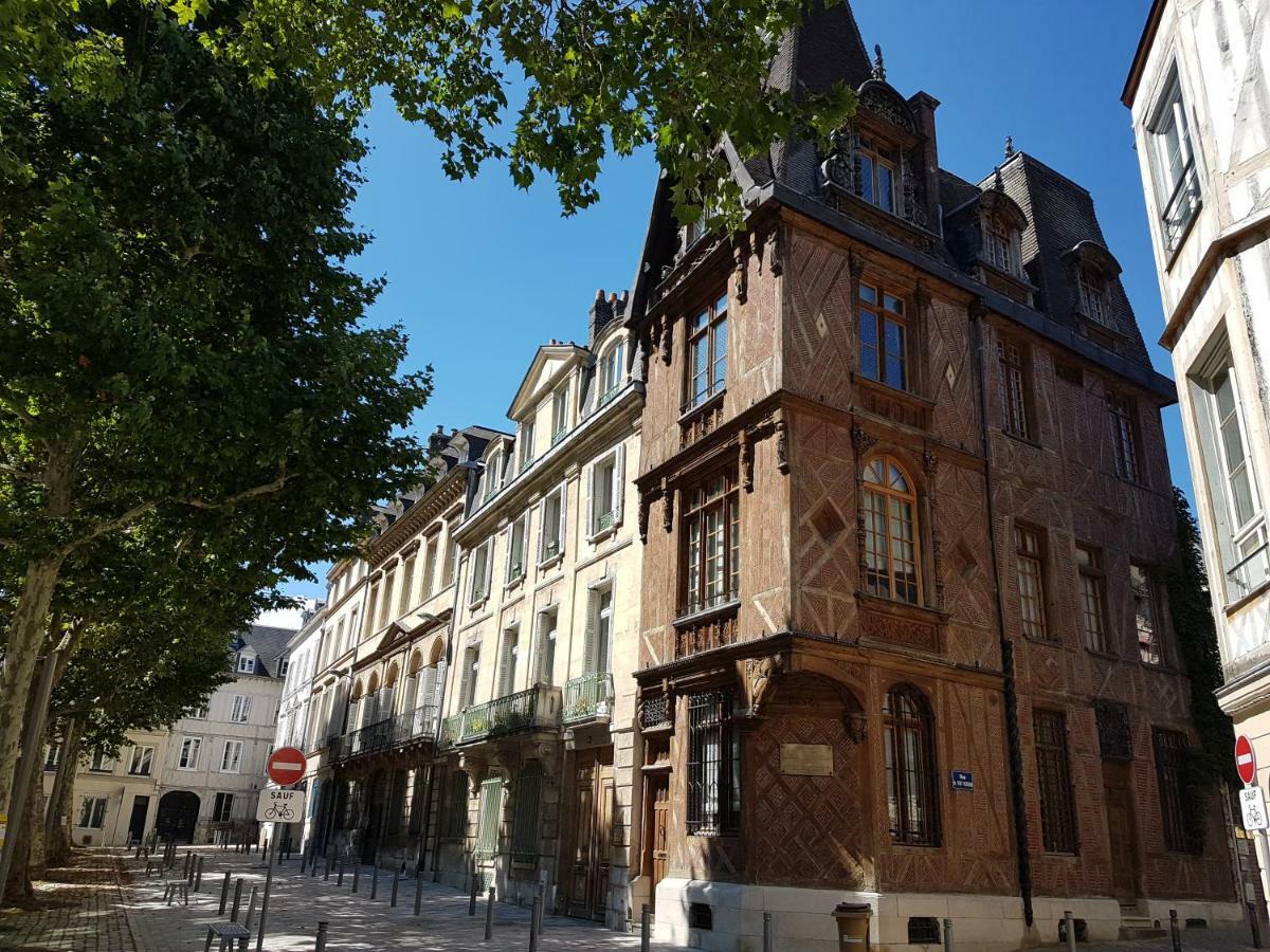 Le Repaire De Rougemare Deco Soignee Et Chaleureuse, Centre Historique Apartment Rouen Luaran gambar